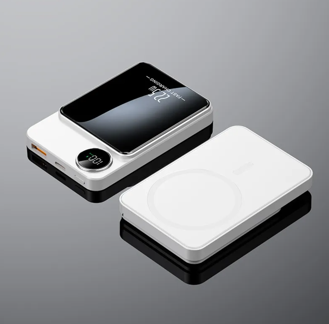 Outtake Club Ultra-Thin Magnetic Wireless Power Bank